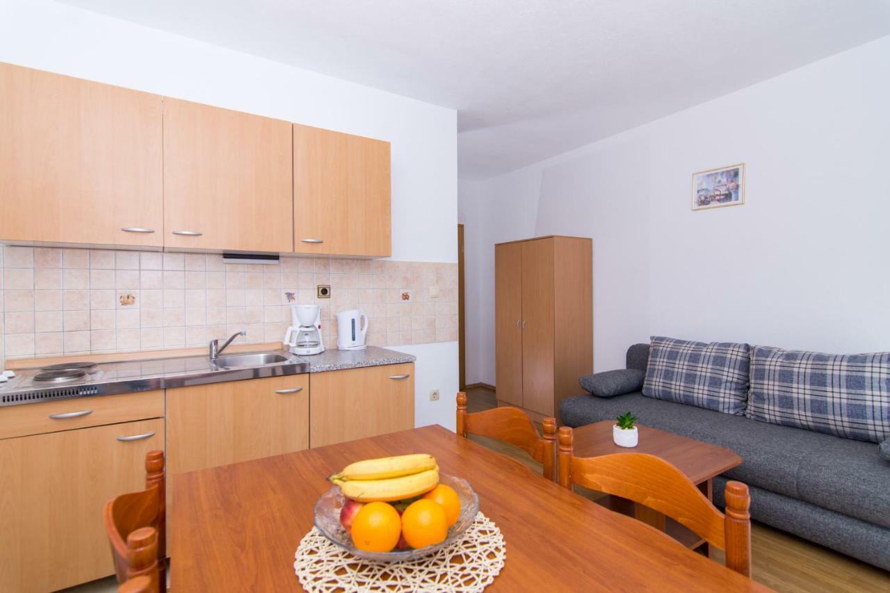 Apartments Jozic Seget Vranjica Exterior photo