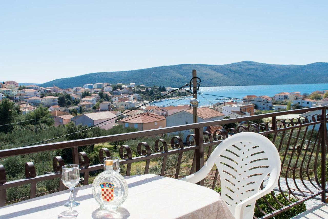 Apartments Jozic Seget Vranjica Exterior photo