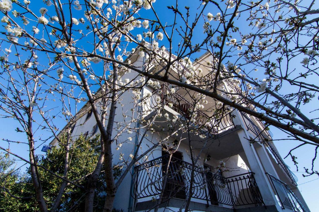 Apartments Jozic Seget Vranjica Exterior photo