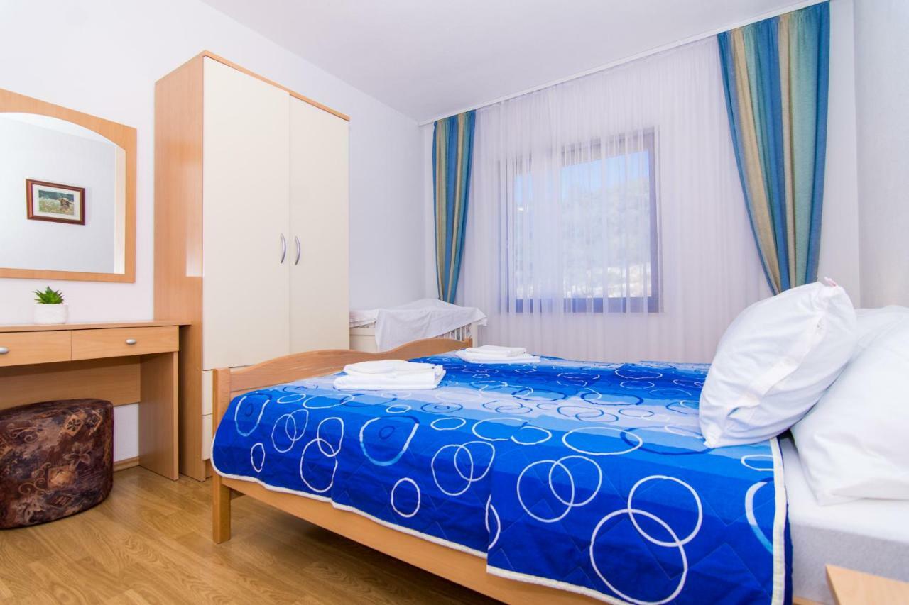 Apartments Jozic Seget Vranjica Exterior photo
