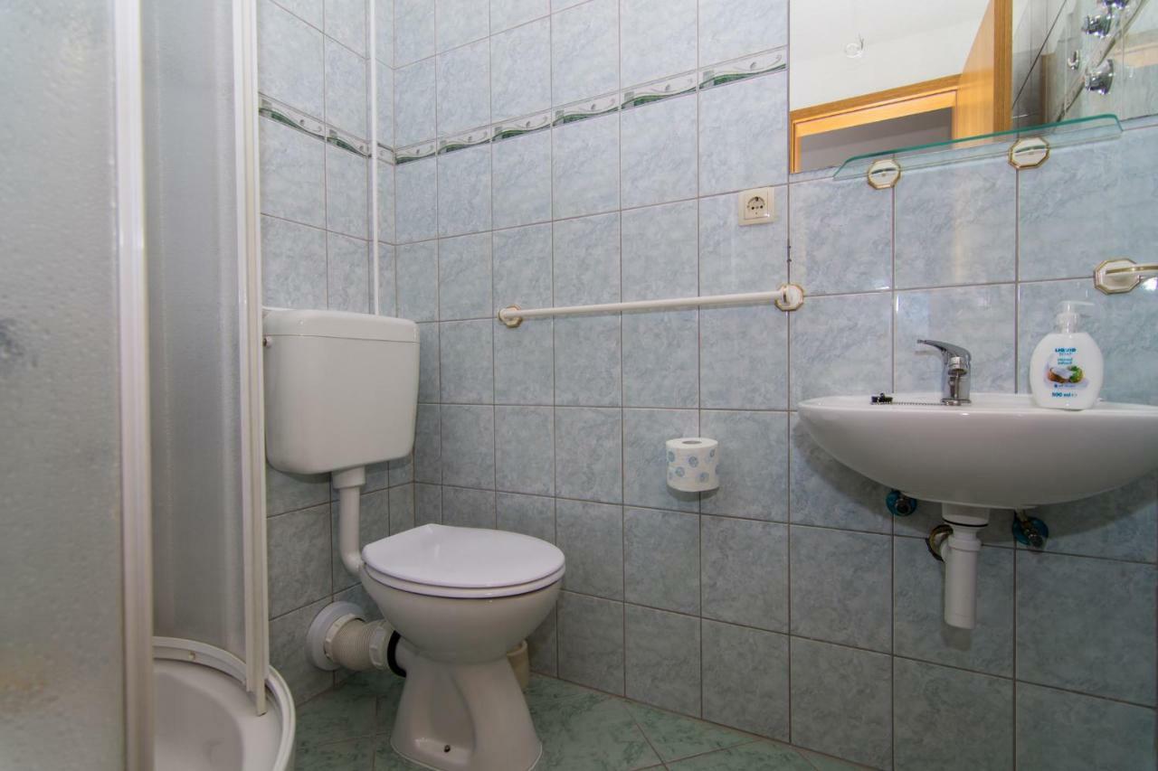 Apartments Jozic Seget Vranjica Exterior photo