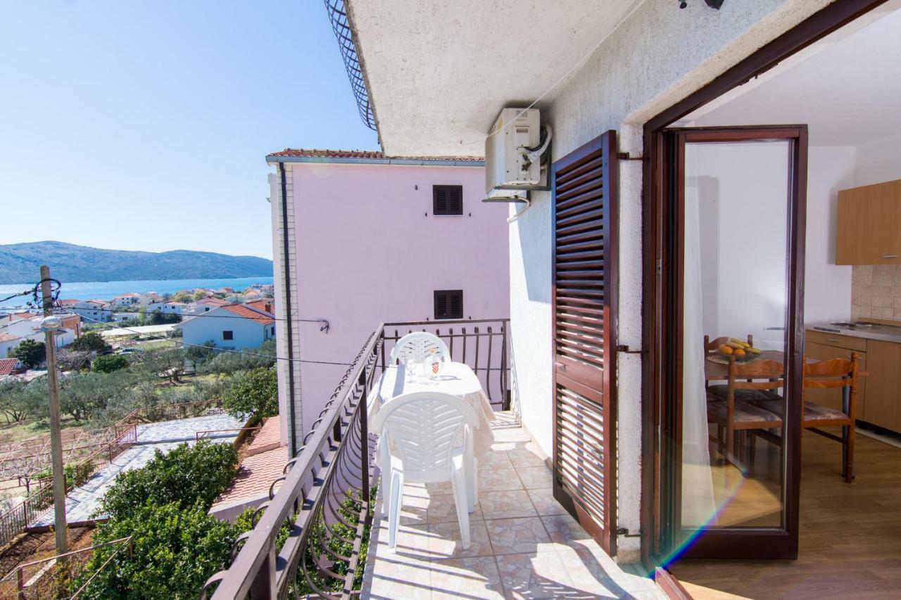 Apartments Jozic Seget Vranjica Exterior photo